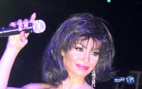 دولي شاهين في أول حفلة بعد الطلاق تظهر بفستان مكشوف اظهر مايمكن اخفائه!!