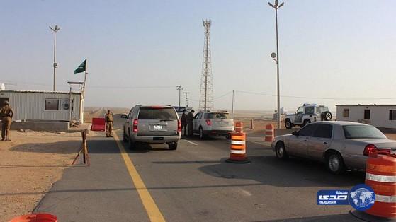 شرطة تبوك تلقي القبض على 30 يمنياً متسللاً