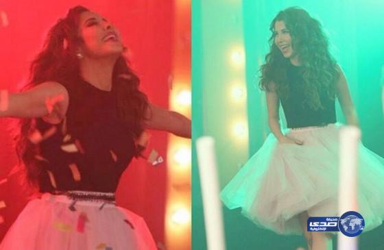نانسي عجرم تظهر كـــ”الاميرة الصغيرة ” في إعلان أغنية “يلا”!!