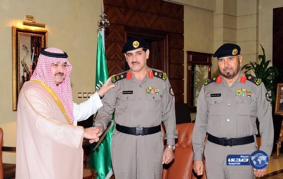 الأمير مشعل بن ماجد يقلد مدير شرطة جدة رتبته الجديدة