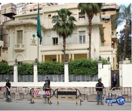إحراق سيارتين دبلوماسيتين تابعتين للقنصلية السعودية بمصر