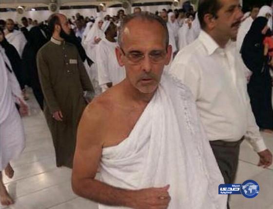 مدرب منتخب الكويت “البرازيلي فيريرا”يؤدي العمرة قبل كأس الخليج