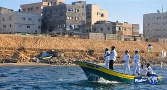 الجيش المصري يدمر 3 بلنصات صيد بالبحر المتوسط ويضبط 20 مسلحاً