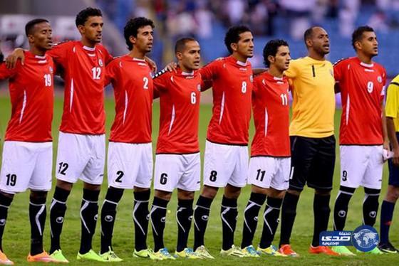 رجل أعمال يمني يمنح قطعة أرض لكل لاعبي منتخب بلاده