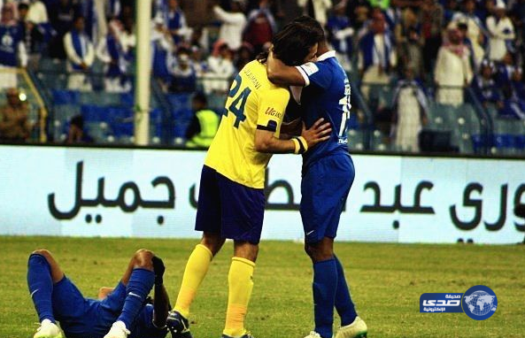 بالصور:النصر يعود للصدارة على حساب “الزعيم”في قمة الجولة (12)