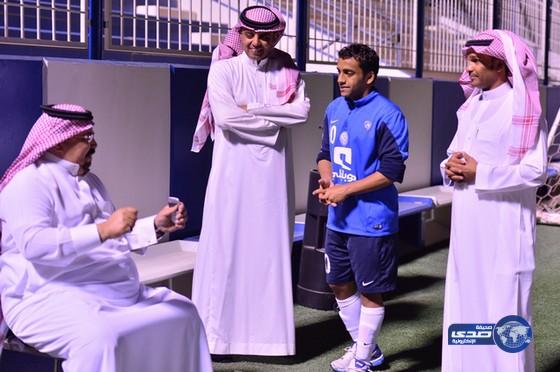 لاعبو الهلال يختتمون تحضيراتهم الميدانية للقاء النصر وسط حضور شرفي