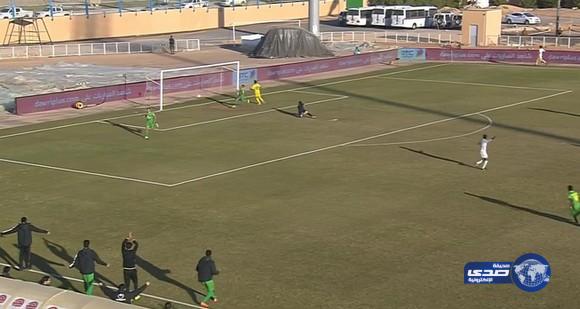 الخليج يتأهل إلى نصف نهائي كأس سمو ولي العهد