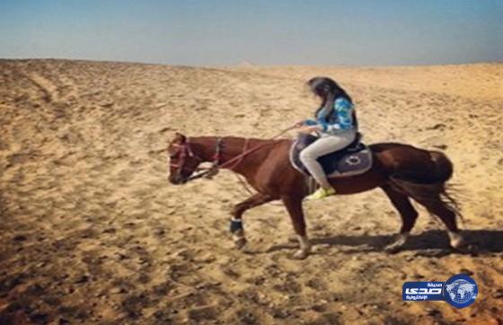 العالم طلع يحب ركوب الخيل