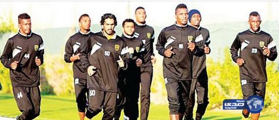 الاتحاد يستهل معسكر جبل علي بثلاث حصص تدريبية