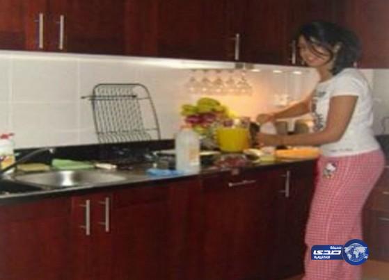 هند بومشمر في المطبخ