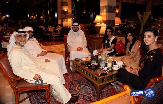 جلسة عائلة أو جلسة فنية!!