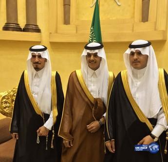 الشابين بدر وفيصل يحتفلون بليلة زفافهم