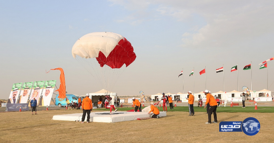 بالصور المغرب في صدارة بطولة الأمير نايف للمظلات