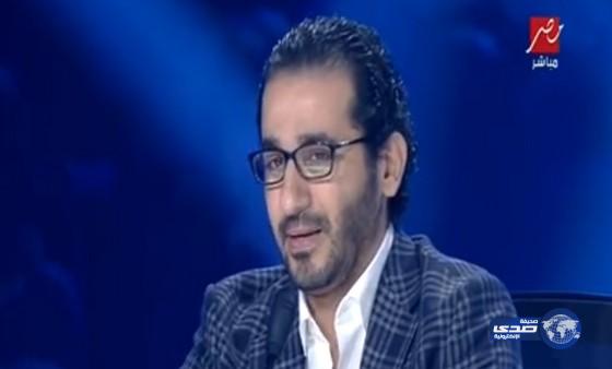 بالفيديو .. أحمد حلمي يُبكي ملايين المصريين