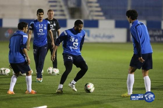 الهلال يؤدي مرانه الرئيسي استعدادا لنهائي الكأس بمشاركة كواك تاي