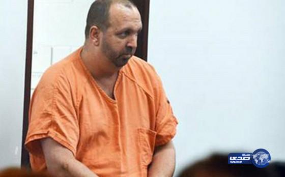 توجيه تهم بالقتل من الدرجة الأولى لمنفذ جريمة “تشابل هيل”