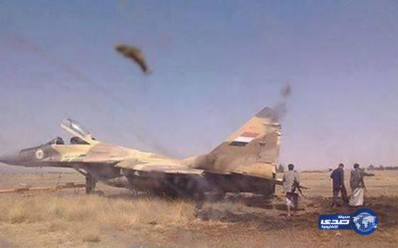 تحطم طائرة عسكرية اثناء هبوط عناصر الحوثي بقاعدة  الديلمي الجوية بصنعاء