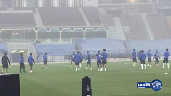 الهلال ينهي استعداداته للأهلي .. و100 ألف لكل لاعب