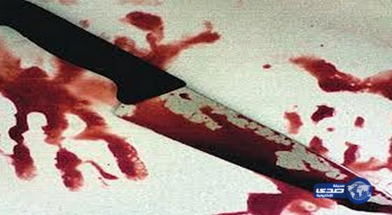 الحُكم بسجن طالب طعن أمه 11 مرة.. ثم قطع ذكره!