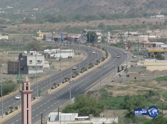 بلدية بحر أبو سكينه تنفذ اطول طريق مزوج في تهامة عسير (صور)