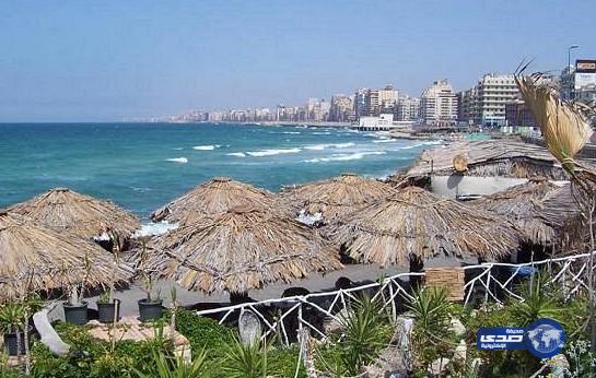 مقتل شخص وإصابة تسعة في ثلاثة انفجارات بالإسكندرية