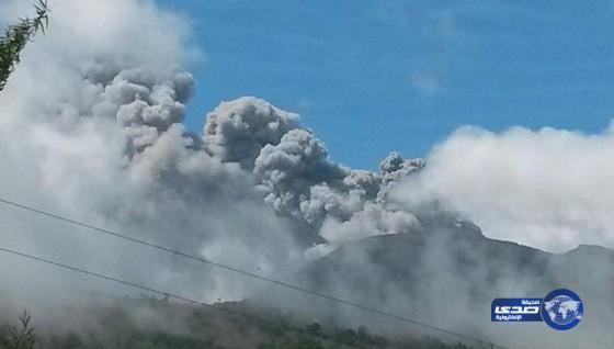 أقوى ثوران لبركان توريالبا في كوستاريكا منذ 20 عاماً