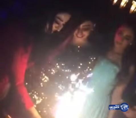 بالفيديو: أبرار سبت تحتفل بعيد ميلادها مع شقيقاتها