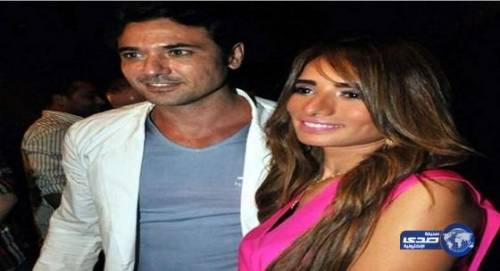 زينة تفضح أحمد عز أمام الجميع وتصفه بـ”الدجاجة”