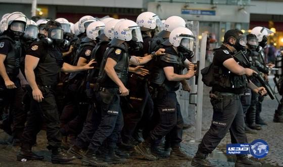 إصابة طالبين في اشتباكات مع الشرطة التركية داخل جامعة اسطنبول