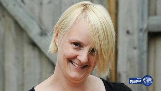 سيدة تبيع عصائر مصنوعة من المشيمة