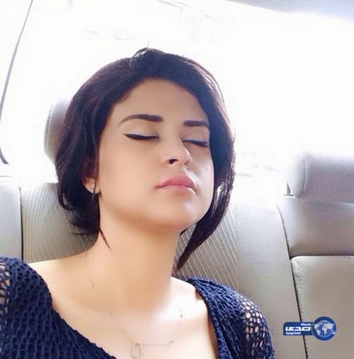 استرخاء سلمى رشيد في السيارة