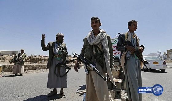 الحوثيون يطلقون الرصاص الحي على متظاهرين في تعز