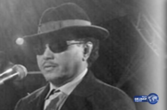 محمد عبده “خرّبها” بالغناء بملابس “الكاوباوي” الأمريكي!