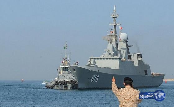 البحرية السعودية تجلي عشرات الدبلوماسيين من اليمن (صور)