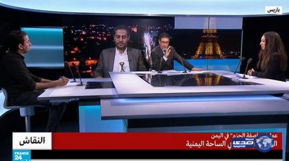 بالفيديو: قيادي حوثي يسب المذيع والضيوف في برنامج على الهواء