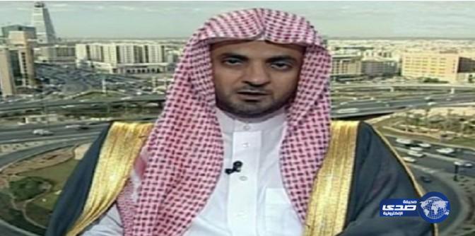الجذلاني: يصف مذيعي القنوات السعودية بـ “السماجة” ويشبههم بالمذيعات