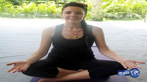 أمريكية تهزم السرطان بالفواكه واليوجا
