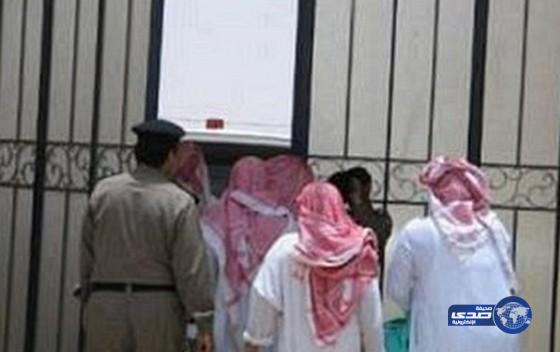 سجون القصيم تُطلق سراح 9 نزلاء شملهم العفو الملكي