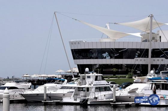 حبس مرتكبي خلوة محرمة على “يخت مرسى دبي”