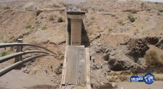 عاصفة الحزم تقصف جسر عقان بلحج لقطع إمدادات الحوثيين