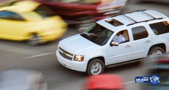 شاب متهور يرتكب 24 مخالفة خلال 15 دقيقة بدبي