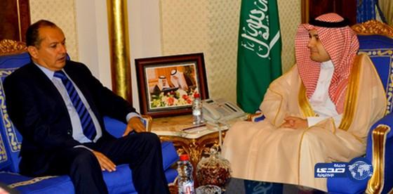 معالي وزير الثقافة والإعلام يستقبل السفير البريطاني لدى المملكة