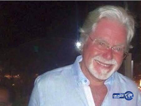 مغردون يسخرون من الفنان حسين فهمي بسبب لحيته البيضاء!