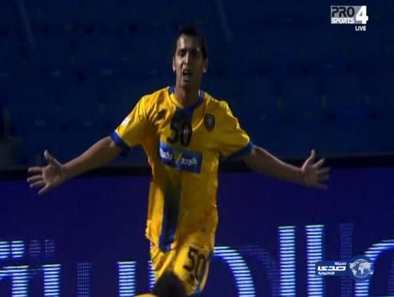 التعاون إلى الدور ربع نهائي عبر بوابة الاتفاق