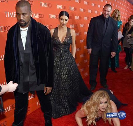 إيمي شومر تسقط أمام كارداشيان في حفل أكثر 100 شخصية نفوذا بالعالم