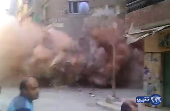 بالفيديو .. لحظة انهيار عقار سكني في القاهرة