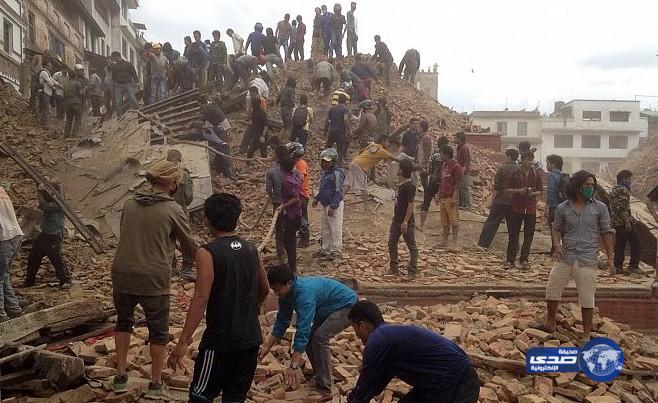 مقتل 120 شخصاً في الزلزال الذي ضرب البلاد في النيبال