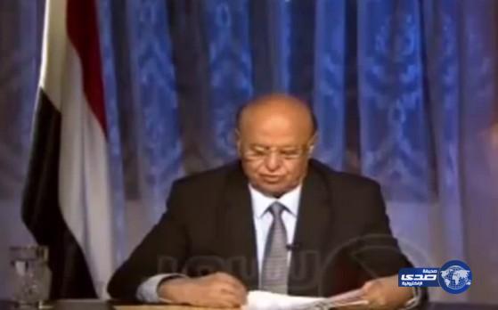 بالفيديو: الشاعر الذرفي يلقي قصيدة على لسان الرئيس اليمني