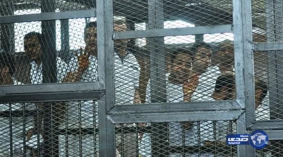 السجن المؤبد لـ 69 إخوانيا لإدانتهم بحرق كنيسة بالقاهرة