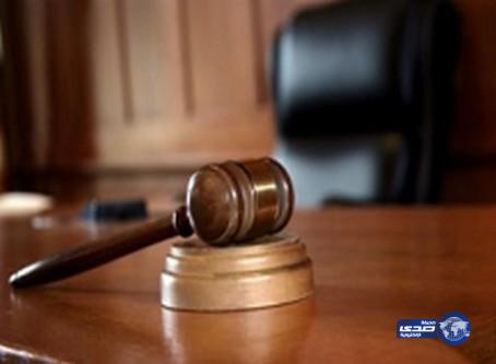 محاكة عامل آسيوي هتك عرض خليجية في حمام المسجد